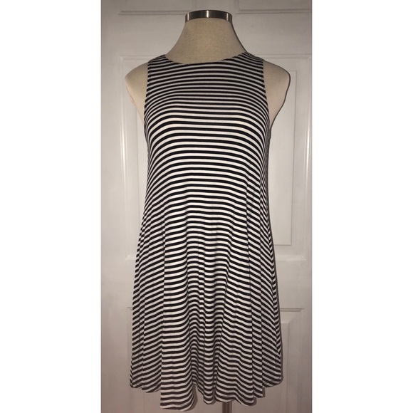 Old Navy Black Striped Dress - Picture 1 of 2